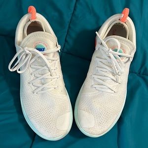 Nike joyride running shoes